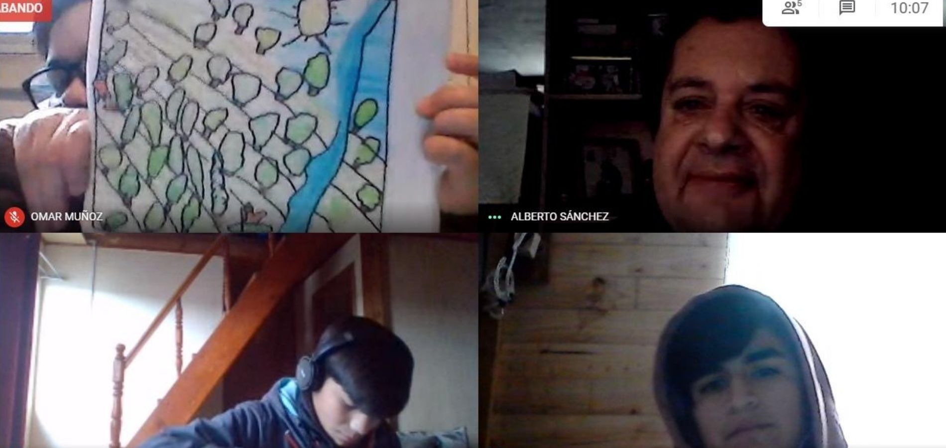 Pantallazo de una clase del profesor Alberto vía Google Meet