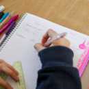 Repetir de curso genera efectos negativos de autoestima, sociales y económicos, advierte estudio del CEPPE-UC